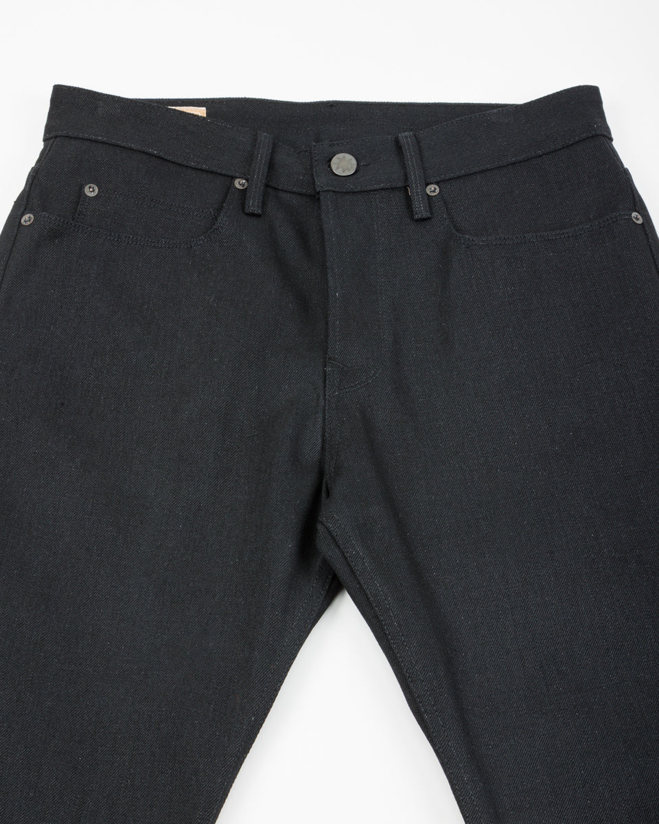 Freenote Portola Classic Taper - 17oz Black Slub - Standard & Strange