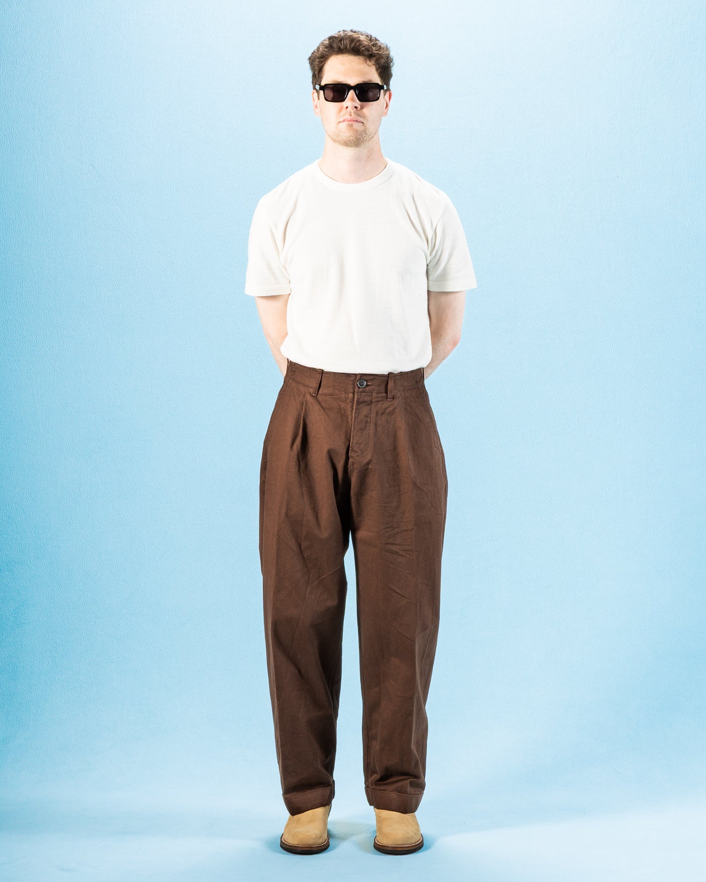 Hansen Bobby Wide Pleated Trousers - Chestnut Gabardine - Standard & Strange