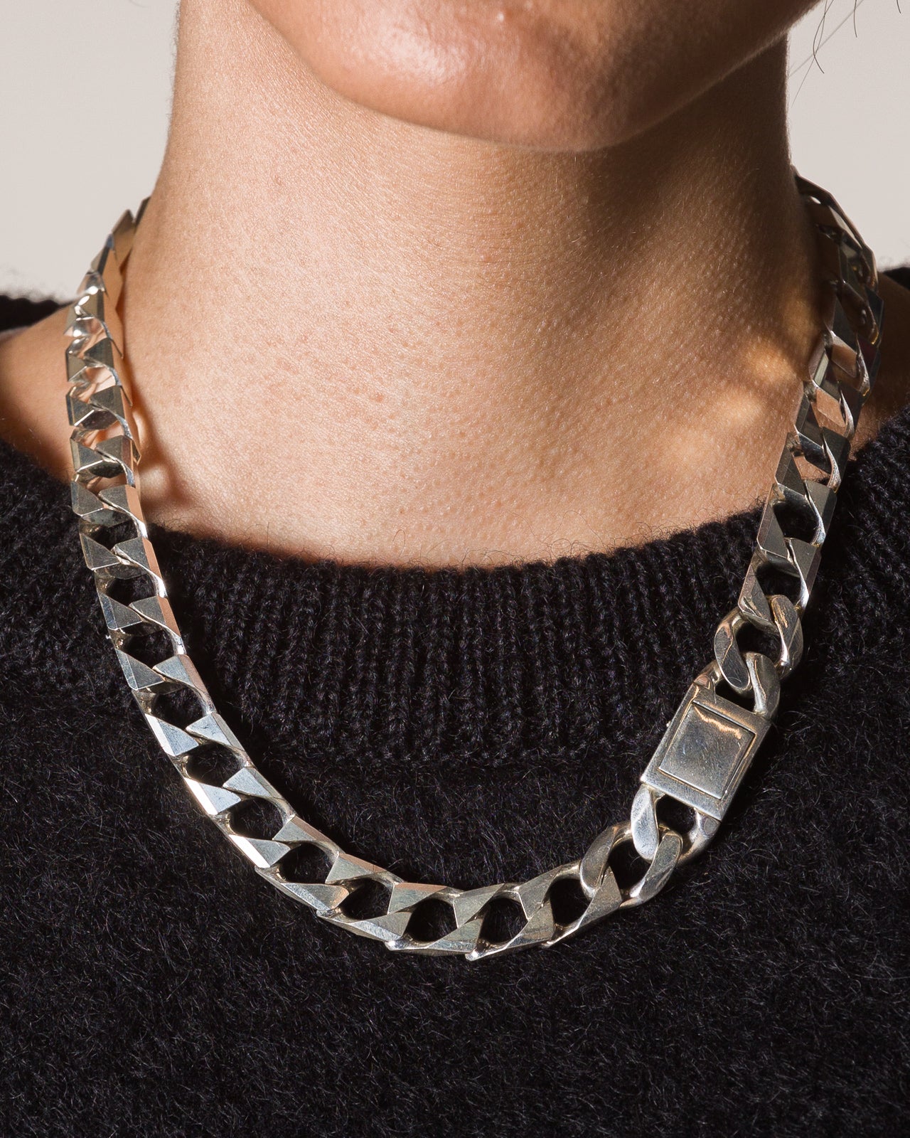 Martine Ali Ferd Chain - Standard & Strange