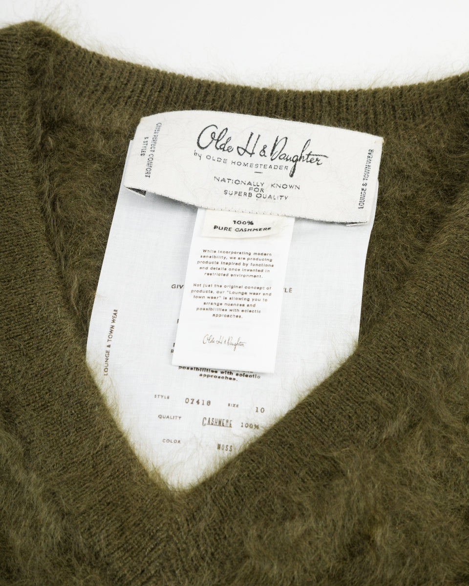 Olde Homesteader & Daughter Fur Cashmere V Pullover - Moss 10 - Standard & Strange