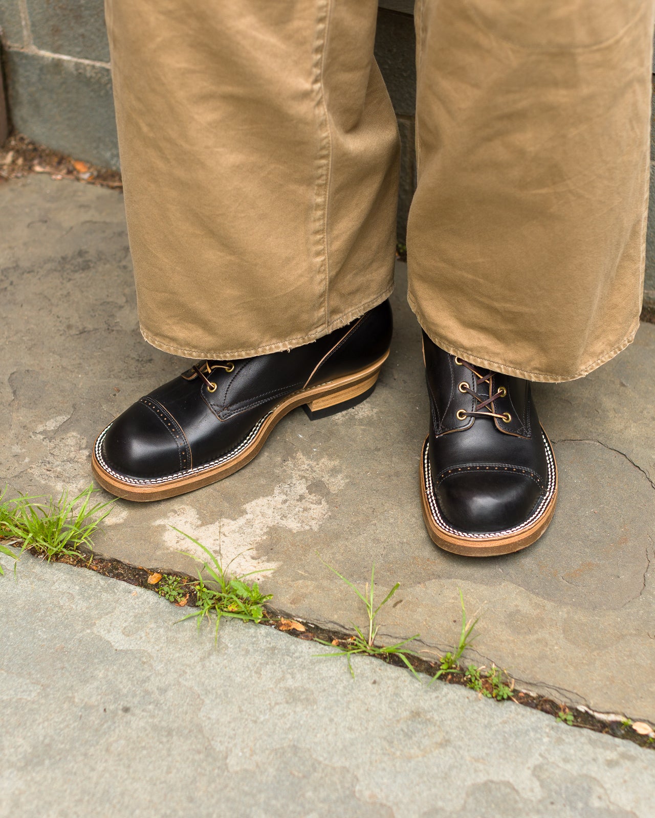 Rolling Dub Trio Roots 8.5" Boot - Black Horsebutt - Standard & Strange