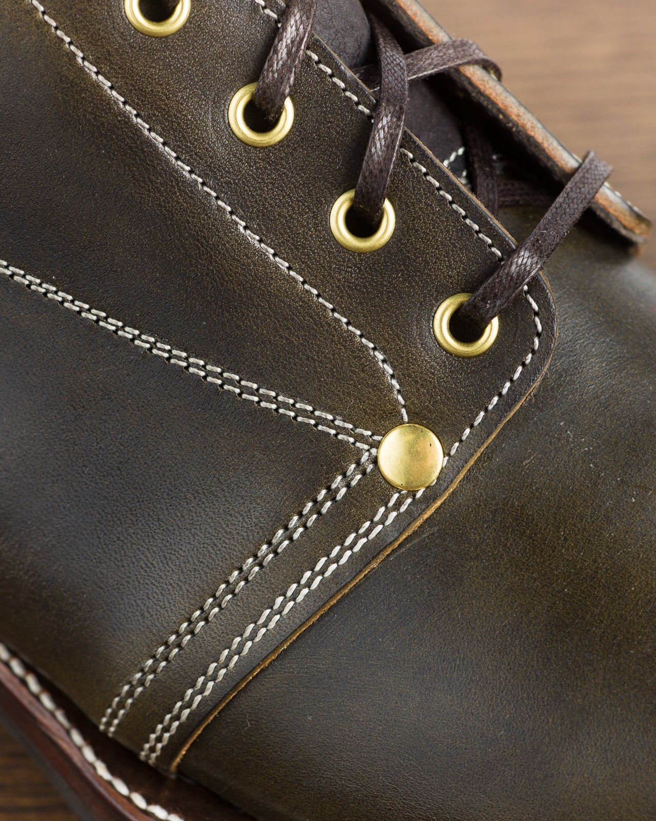 Unsung House S&S x Unsung House Slog Boot - Walnut Overdye Olive Latigo - Standard & Strange