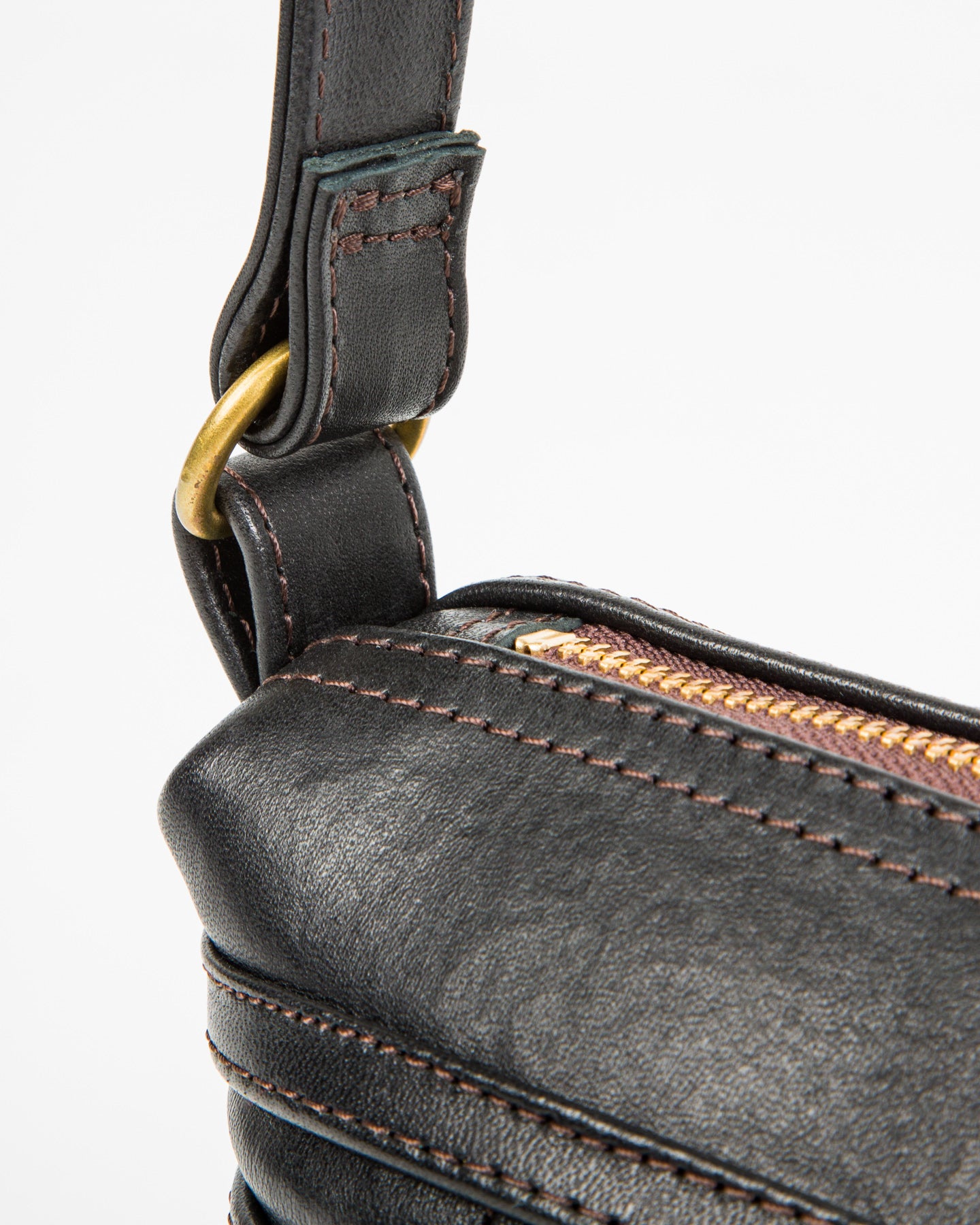 Y'2 Leather Shoulder Bag - Black Horse (BG-02) - Standard & Strange