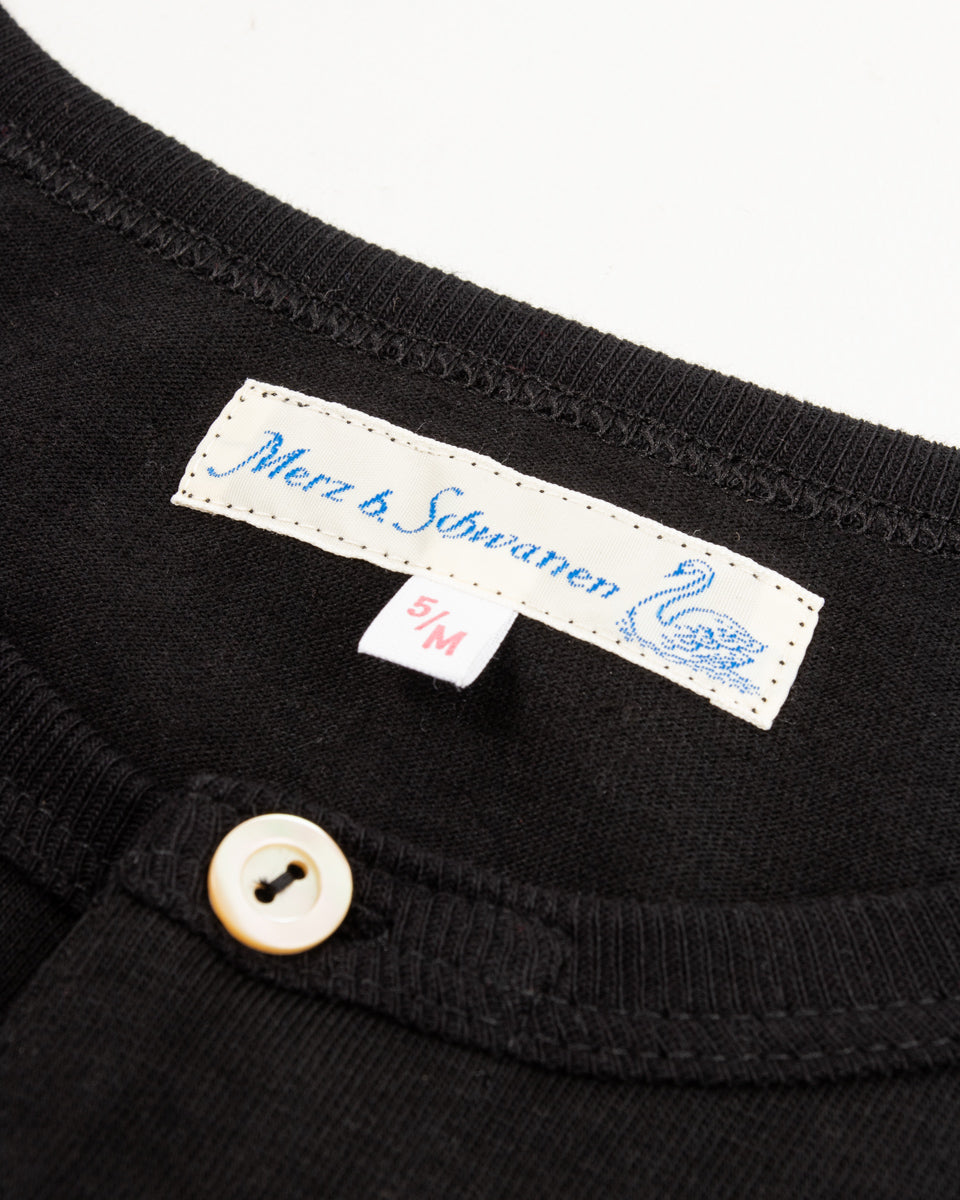 Merz b. Schwanen 206 Loopwheeled LS Henley - Deep Black - Standard & Strange