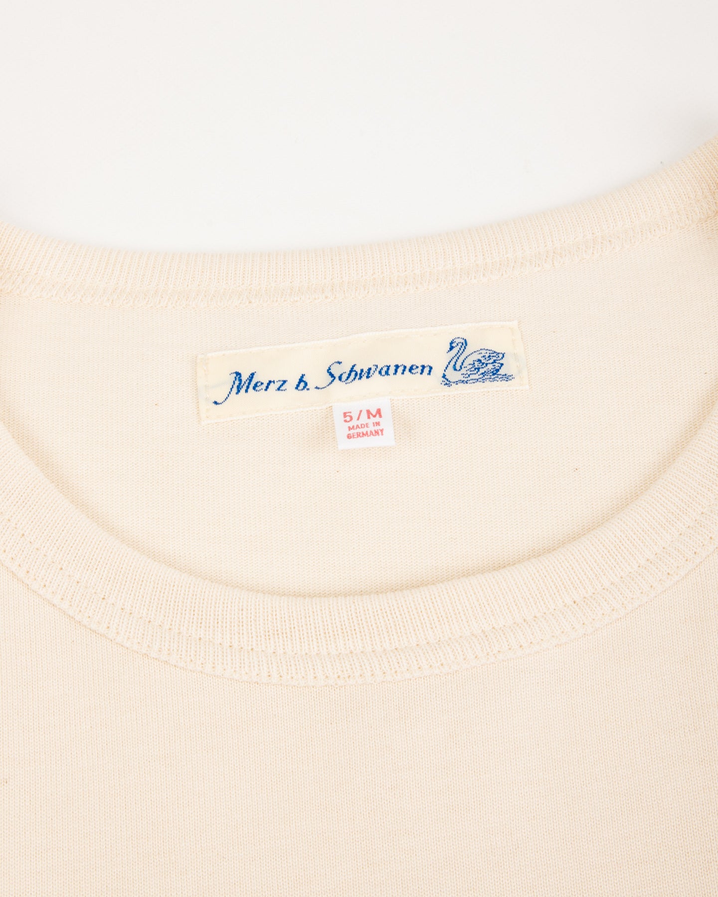 Merz b. Schwanen 2M15C Cropped Vintage Machine Jersey T-Shirt - Nature - Standard & Strange