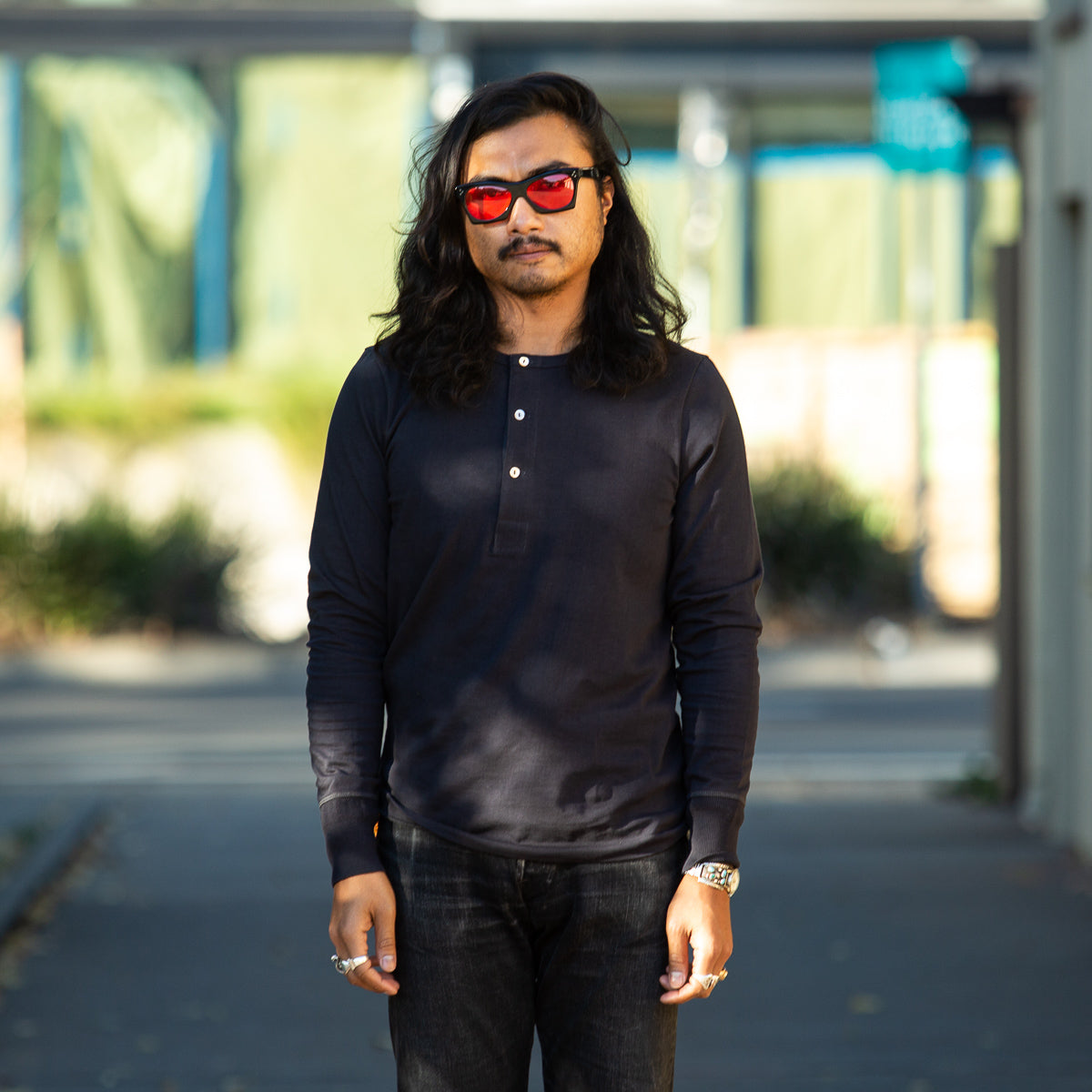 Merz b. Schwanen 206 Loopwheeled LS Henley - Charcoal - Standard & Strange