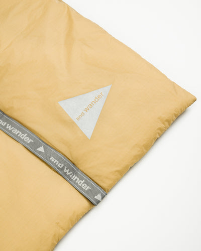 And Wander PRIMALOFT rip muffler - Beige - Standard & Strange