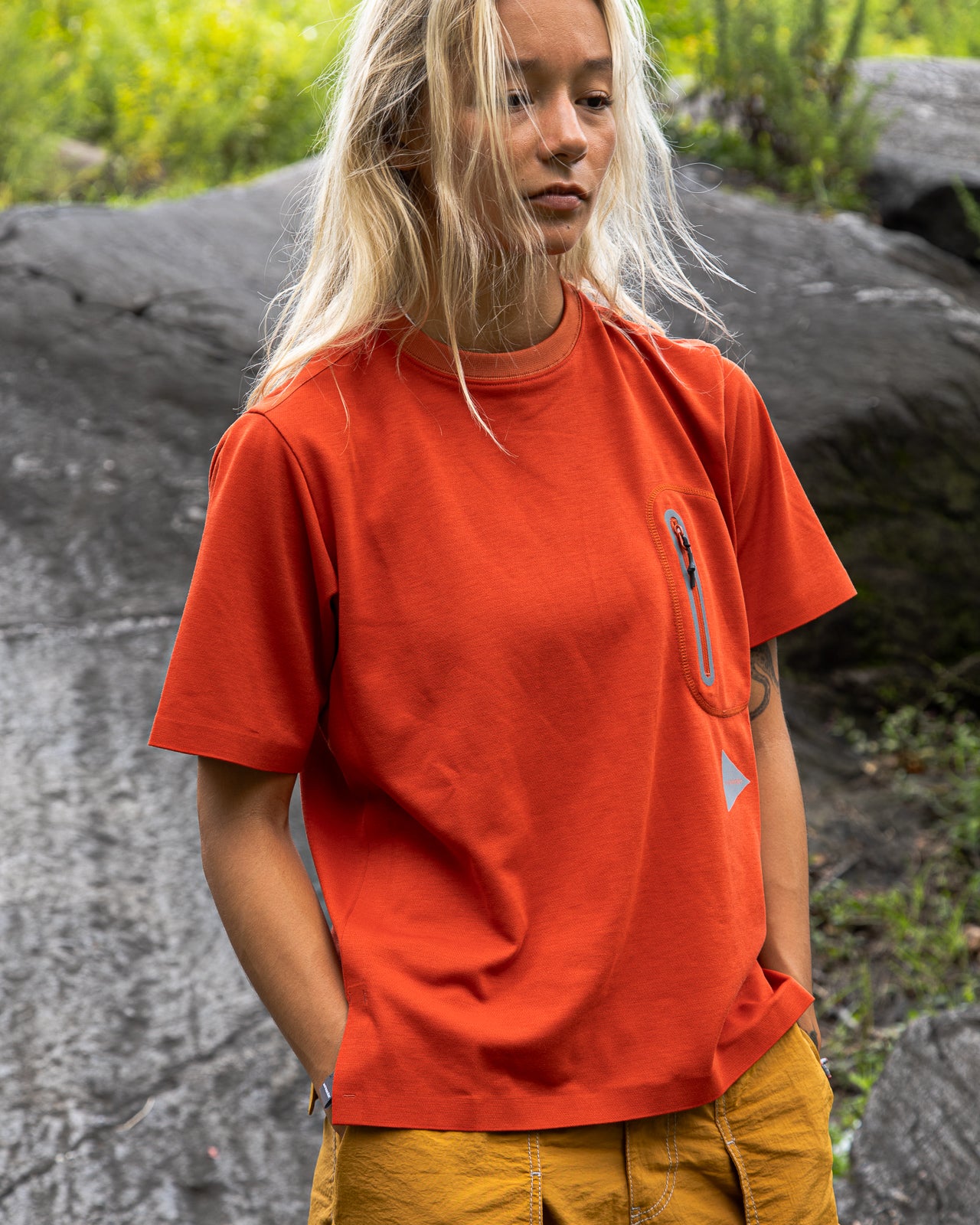 And Wander Seamless S/S Tee - Red – Standard & Strange