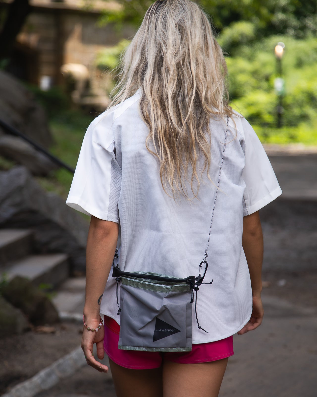 フォロー割実施！スピード発送and wander techSS shirt And Wander Tech S/S Shirt - Off White – Standard & Strange