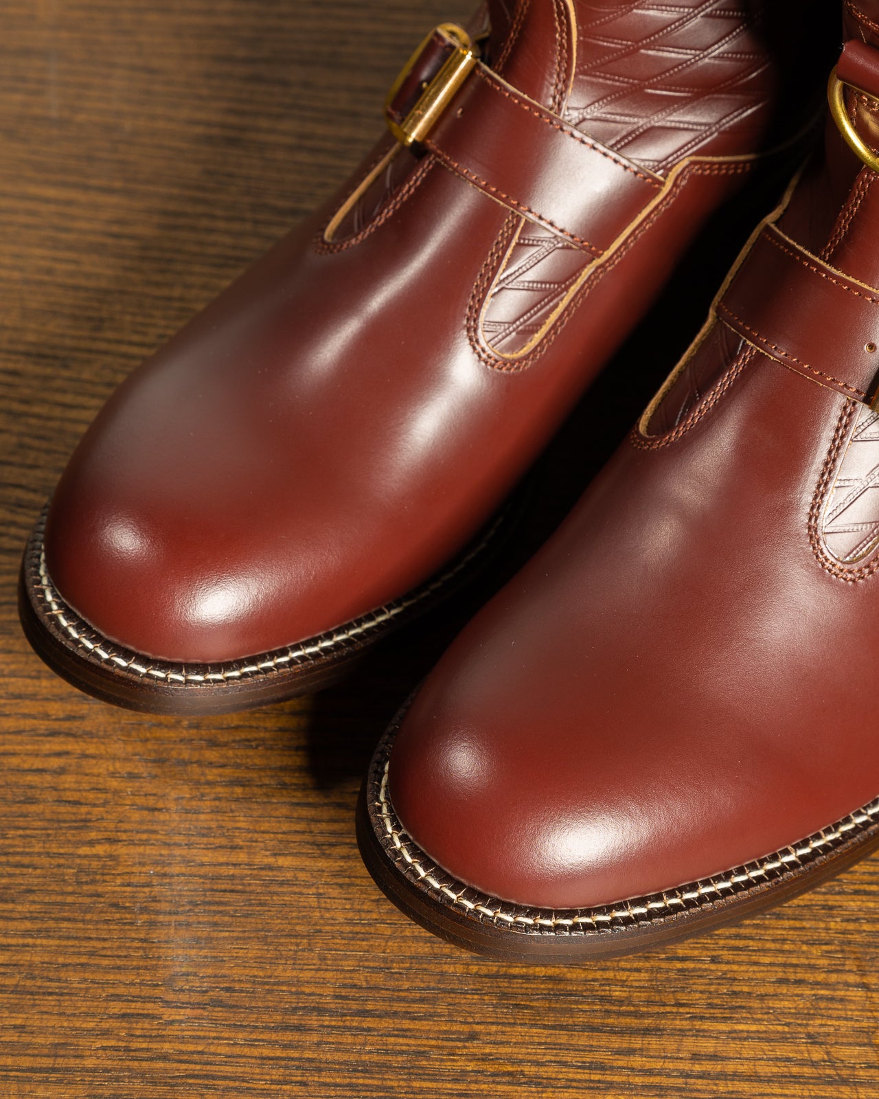 Flat Roper Boot Attractions Roper Boots - Burgundy – Standard & Strange