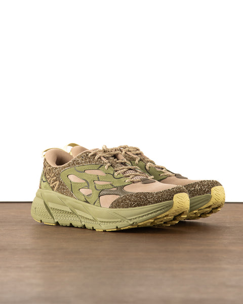 Hoka Clifton L Suede - Dune/Fennel - Standard & Strange