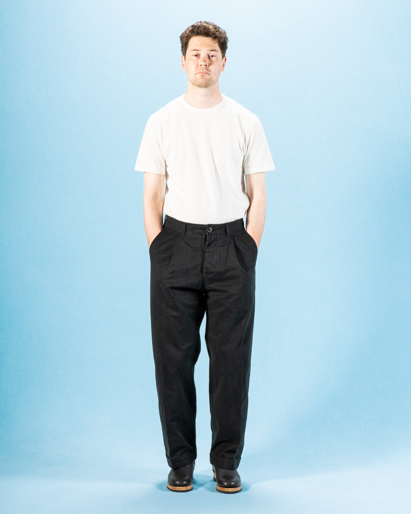 Bobby Wide Pleated Trousers - Black Gabardine – Standard & Strange