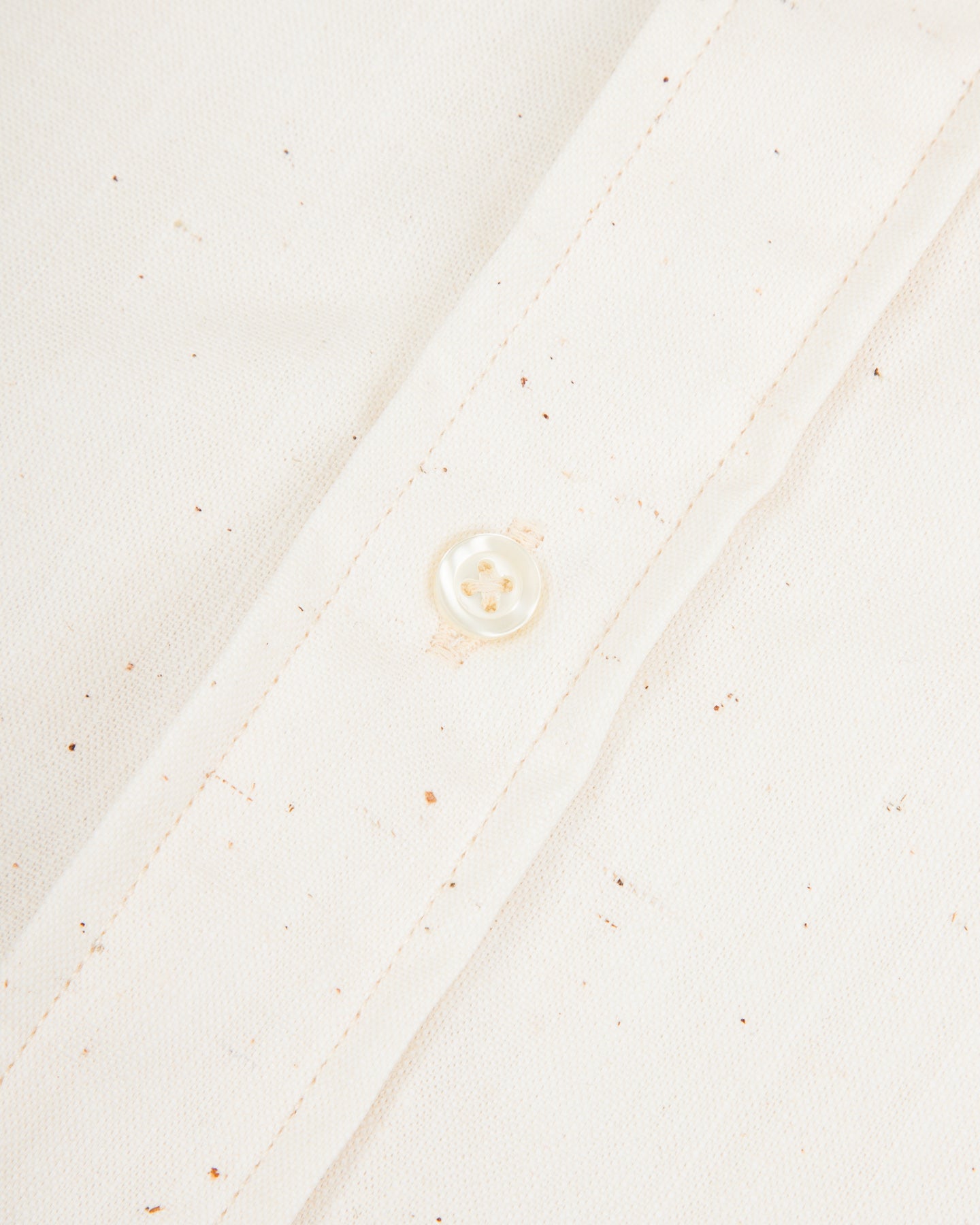 John Gluckow BB Round Collar Oxford - Ecru - Standard & Strange