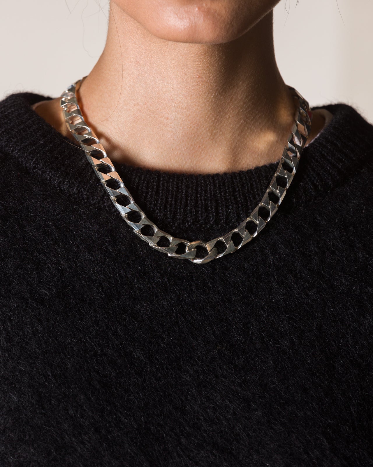 Martine Ali Ferd Chain - Standard & Strange