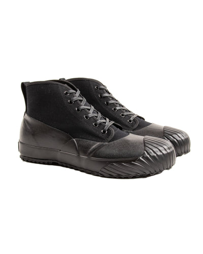 Moonstar All-Weather Sneaker - Black - Standard & Strange