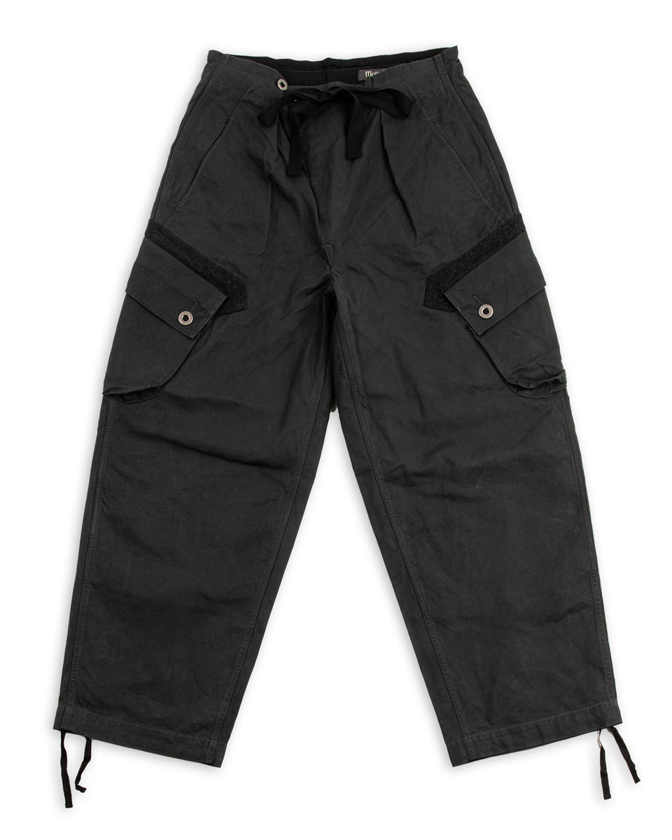 P-KON Man: Waxed pants with detachable pockets