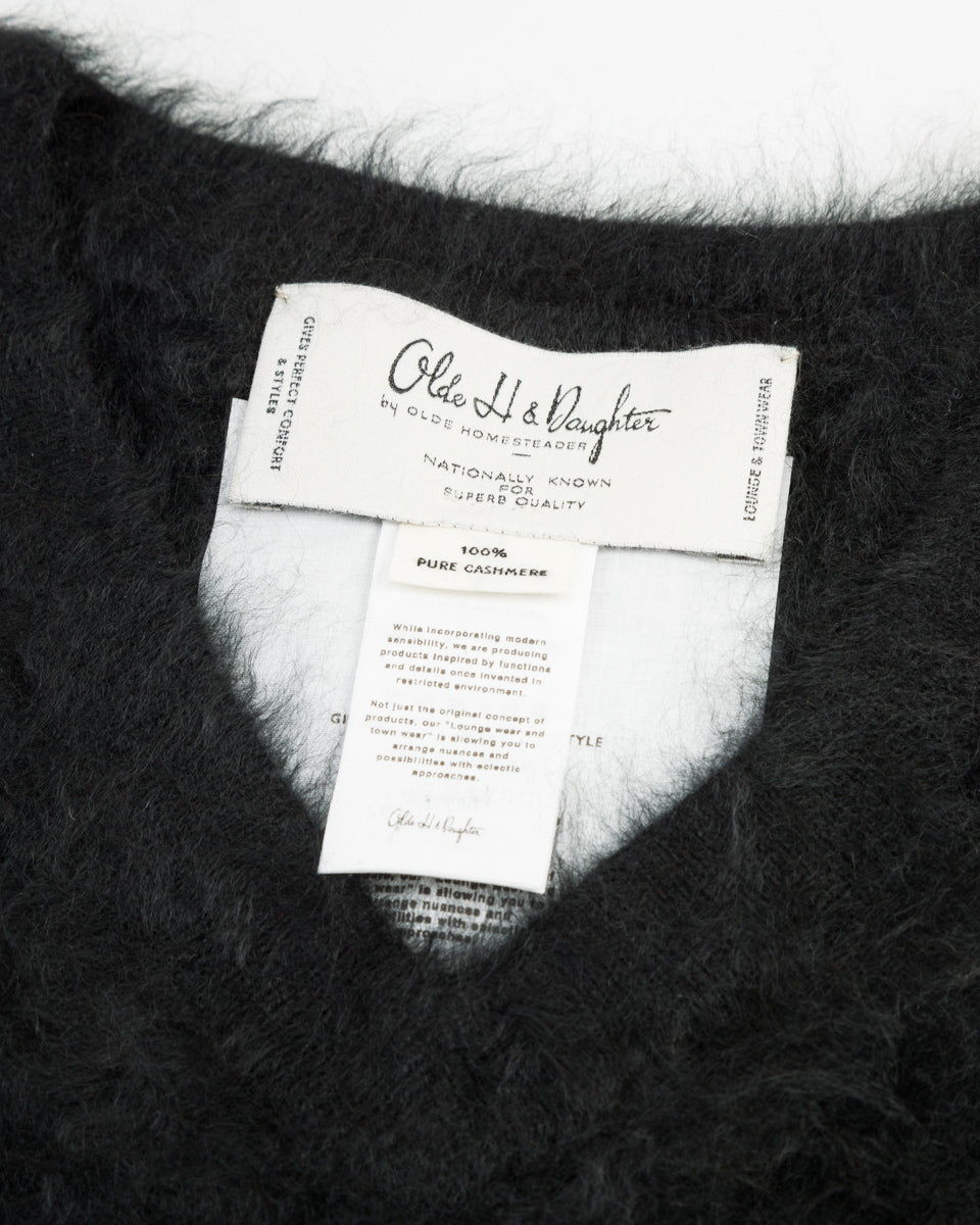 Olde H & Daughter Fur Cashmere V Pullover - Black 10 - Standard & Strange