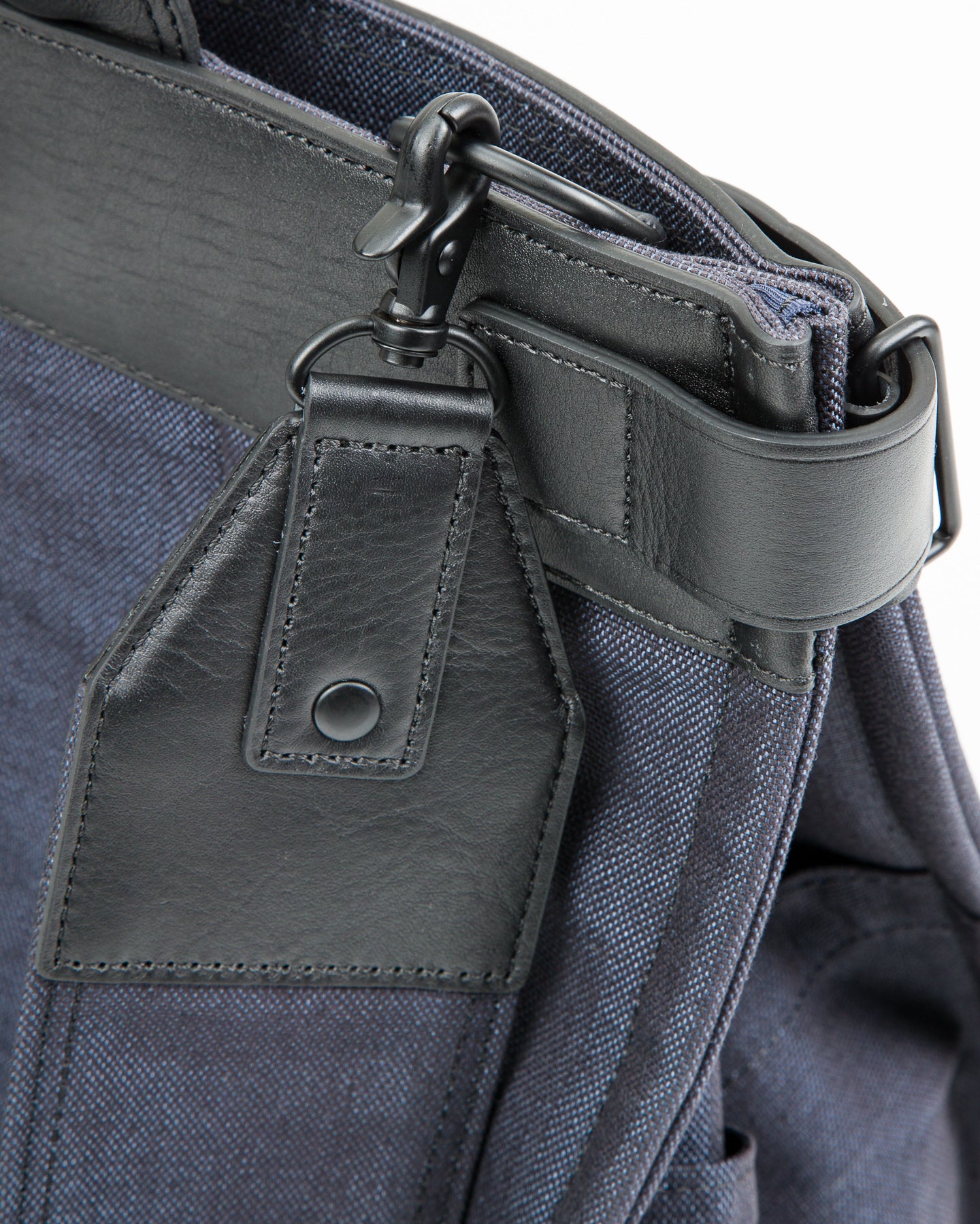 Fork 2Way Tote Bag (L) - Navy – Standard & Strange