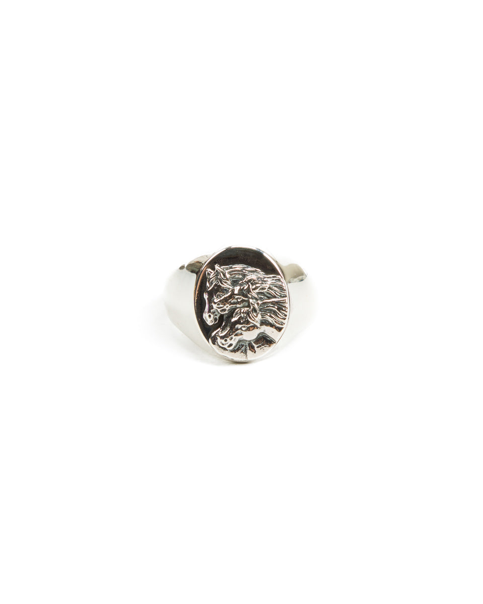 Peanuts & Co Pharaoh's Horse Ring - Oval - Silver - Standard & Strange