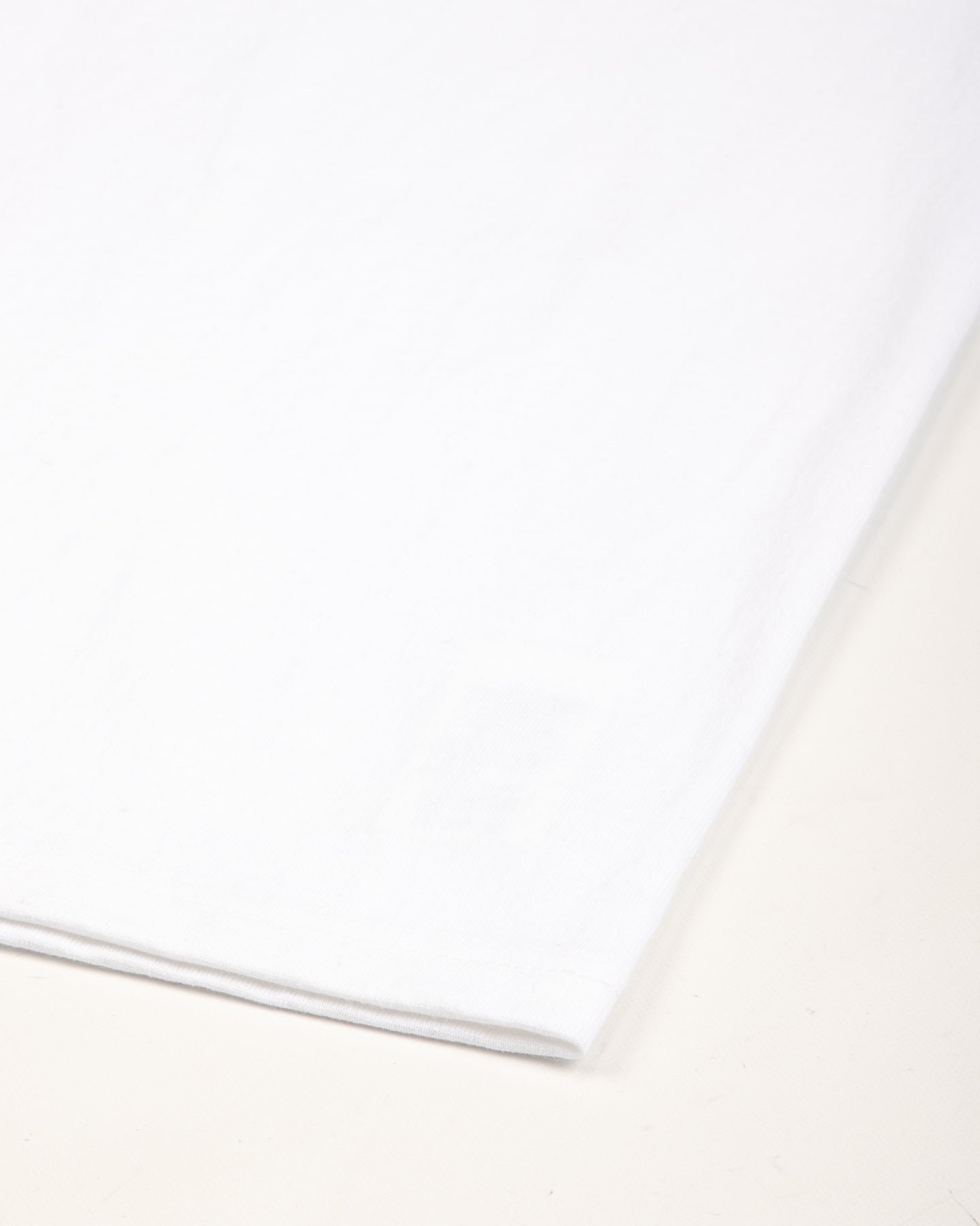 Buco Tee / Buco Oval - White
