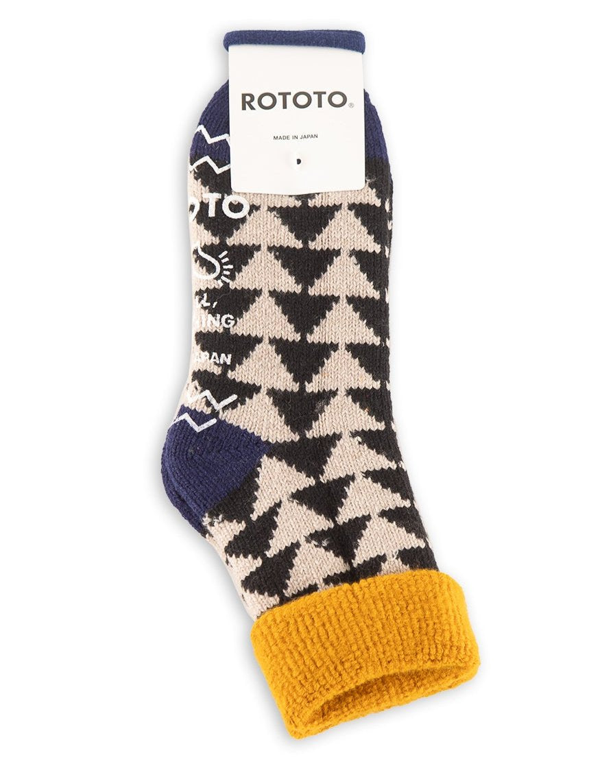 RoToTo Comfy Room Socks - Sankaku Gold/Black/Navy - Standard & Strange