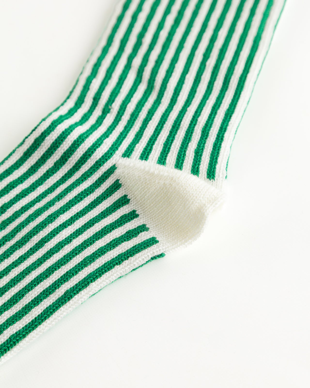 RoToTo Vertical Stripe Socks - White/Green - Standard & Strange