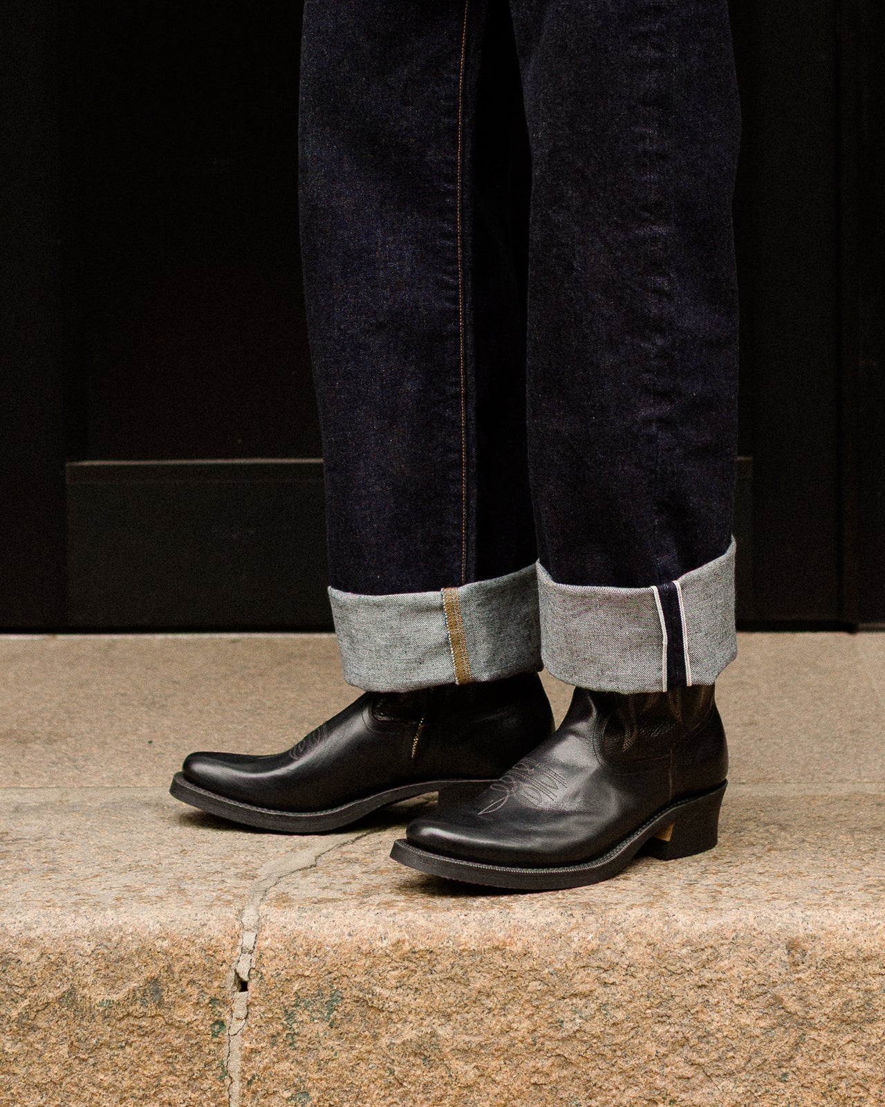 Rolling Dub Trio Loro Side Zip - Black Flame Embroidery - Standard & Strange