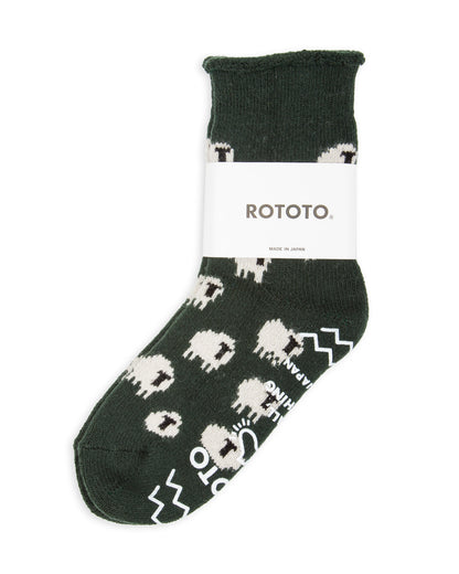 RoToTo Pile Room Socks "Sheep" - Dark Green - Standard & Strange