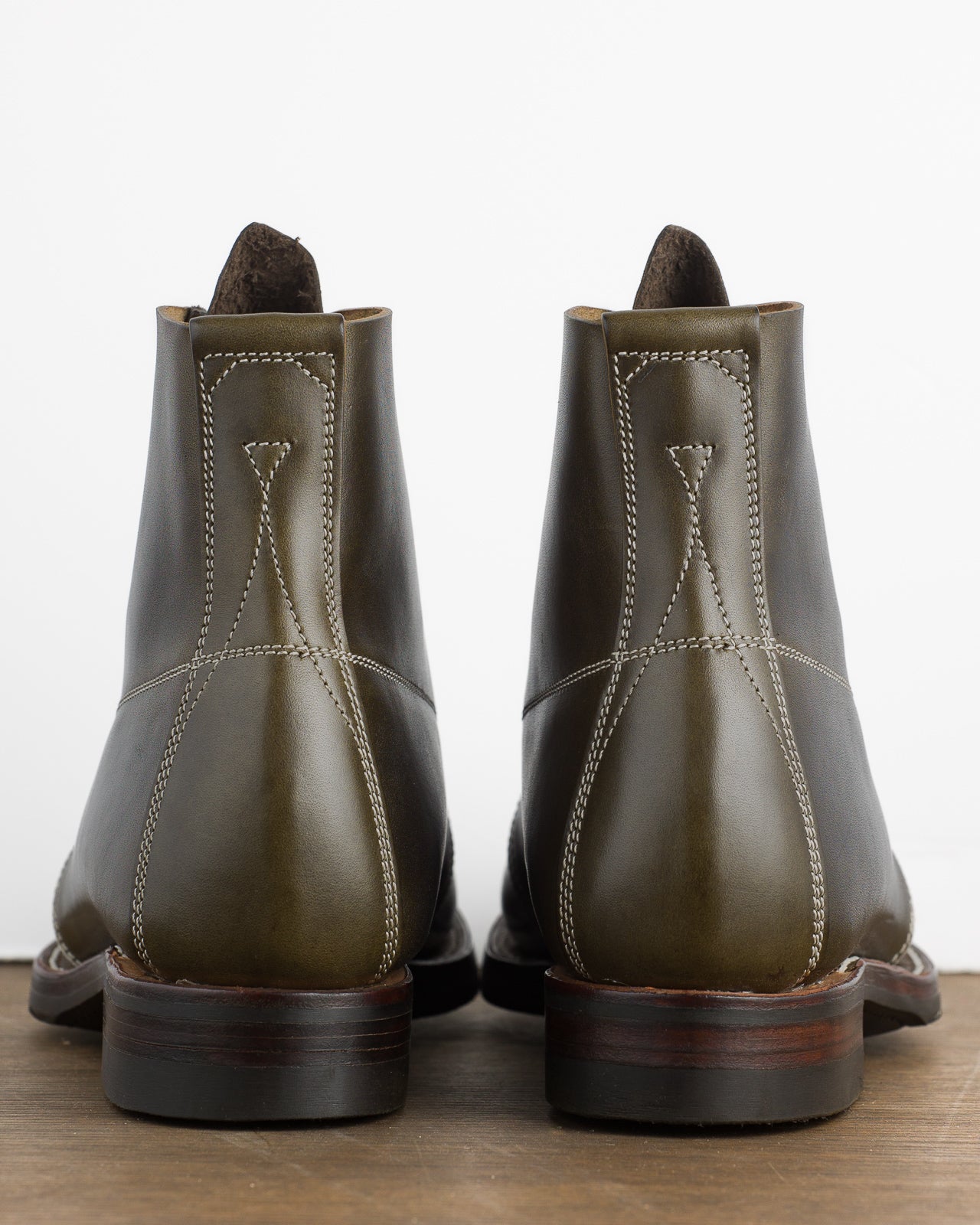 Unsung House S&S x Unsung House Slog Boot - Walnut Overdye Olive Latigo - Standard & Strange
