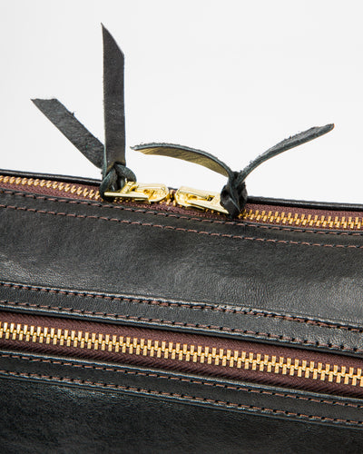 Y'2 Leather Shoulder Bag - Black Horse (BG-02) - Standard & Strange