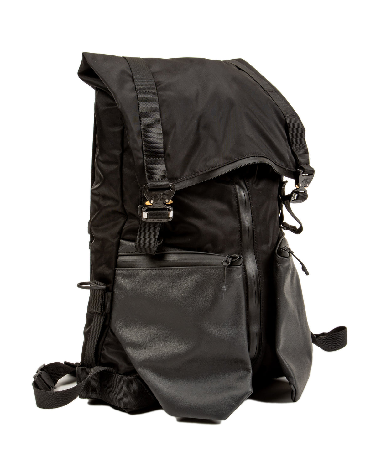 Bagjack Bull Leather Morph Pack TWST PKT - Black - Standard & Strange