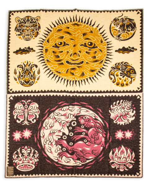 The Fifth Sun Blanket – Standard & Strange