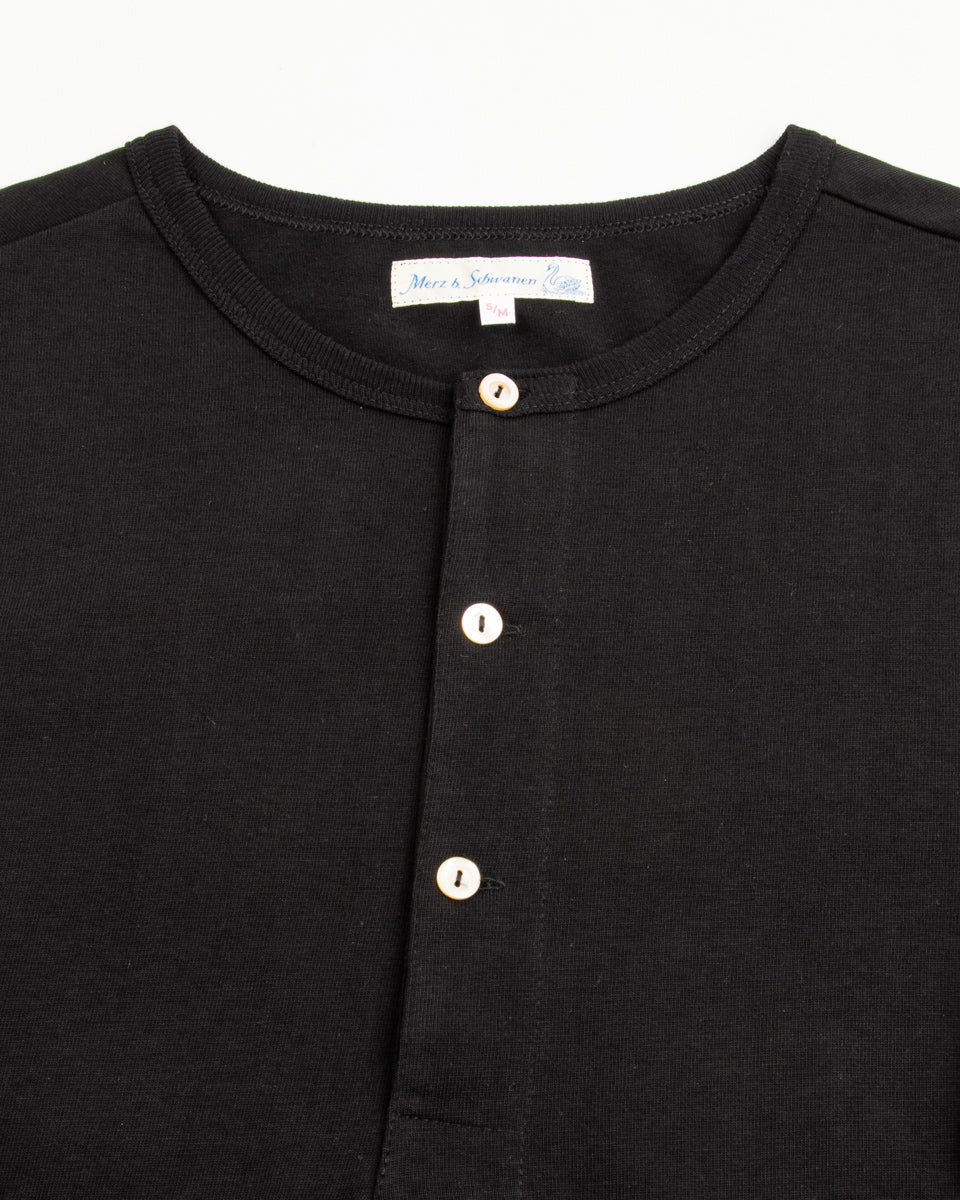 Merz b. Schwanen 206 Loopwheeled LS Henley - Deep Black - Standard & Strange