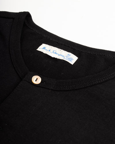 Merz b. Schwanen 207 Loopwheeled SS Henley - Black - Standard & Strange