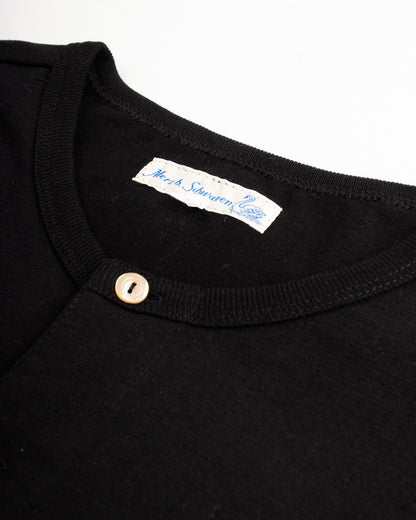 Merz b. Schwanen 207 Loopwheeled SS Henley - Black - Standard & Strange