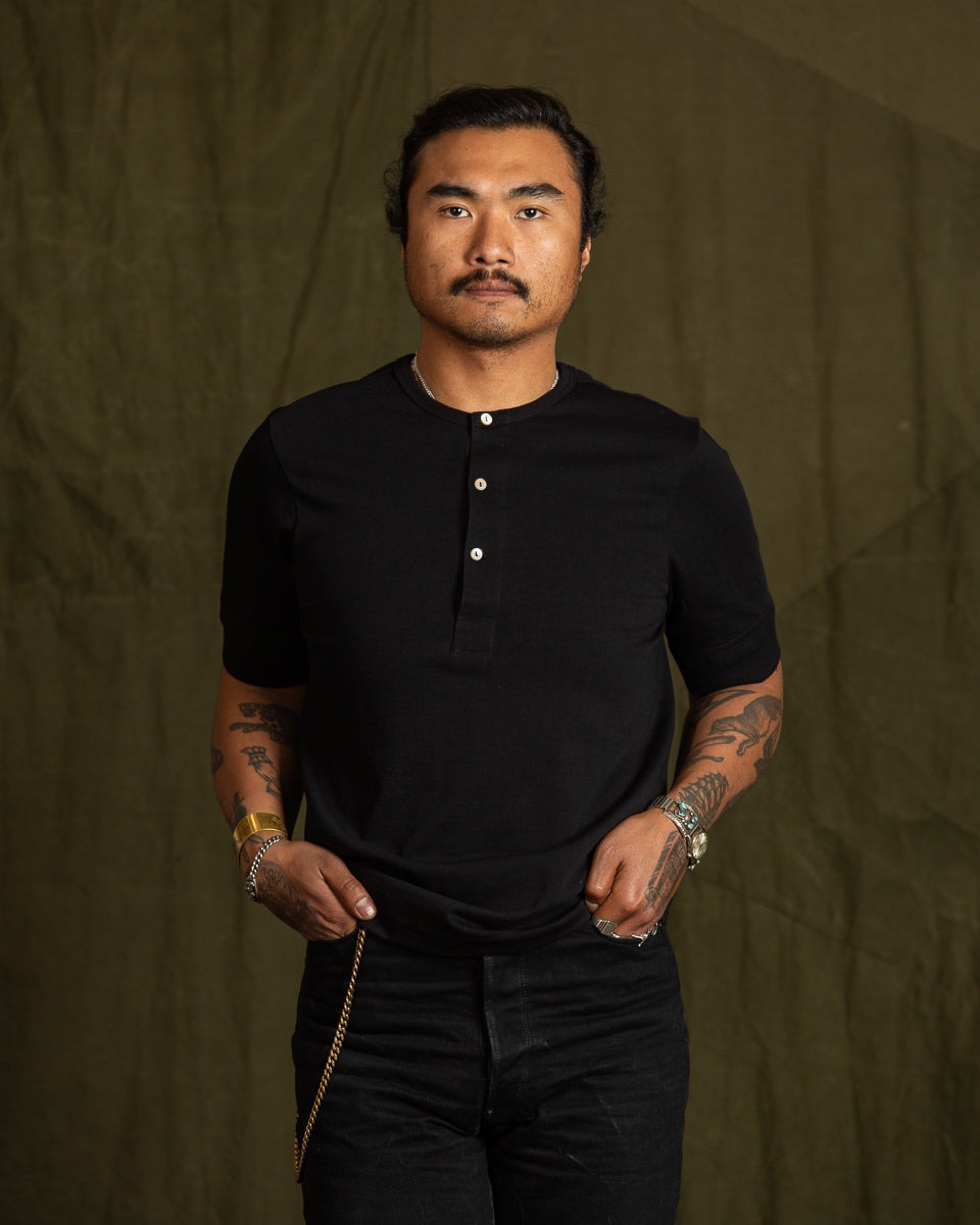 Merz b. Schwanen 207 Loopwheeled SS Henley - Black - Standard & Strange