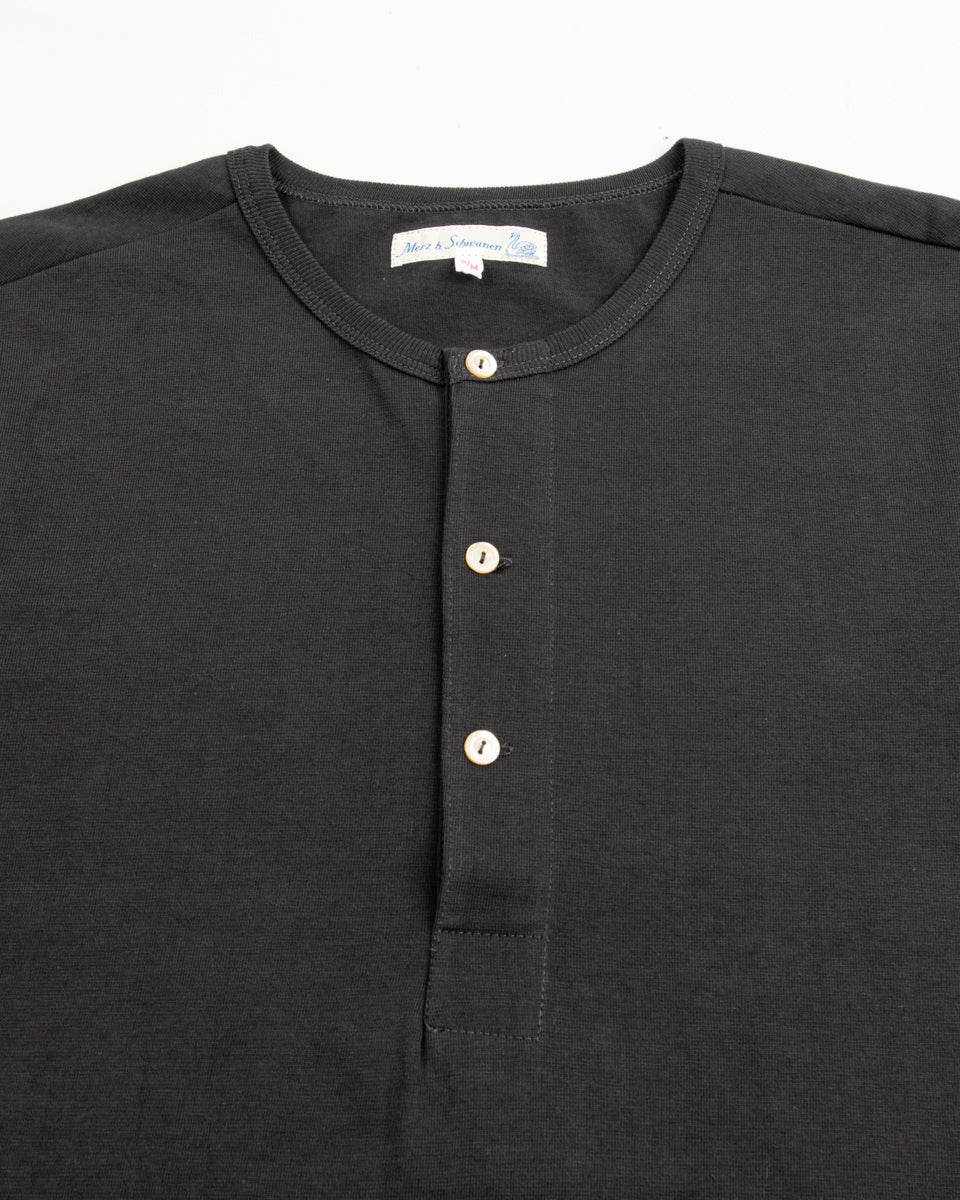 Merz b. Schwanen 207 Loopwheeled SS Henley - Charcoal - Standard & Strange