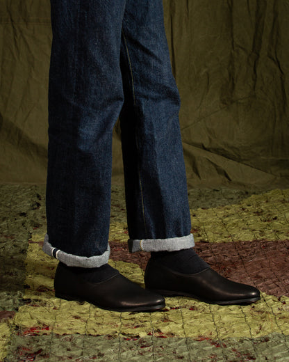 Rolling Dub Trio Swan Slip On - Black Deerskin - Standard & Strange