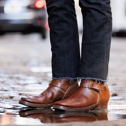 Clinch Boots Engineer Boot - Natural Horsebutt - CN Wide Last - Standard & Strange