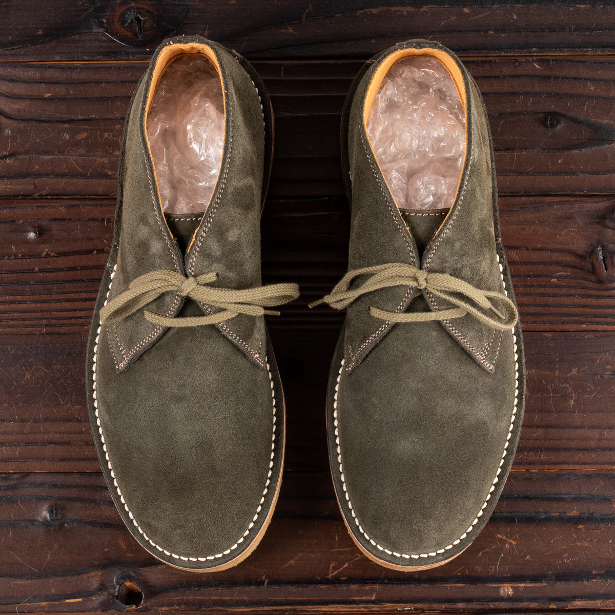 John Lofgren Desert Boots - Olive Suede – Standard & Strange