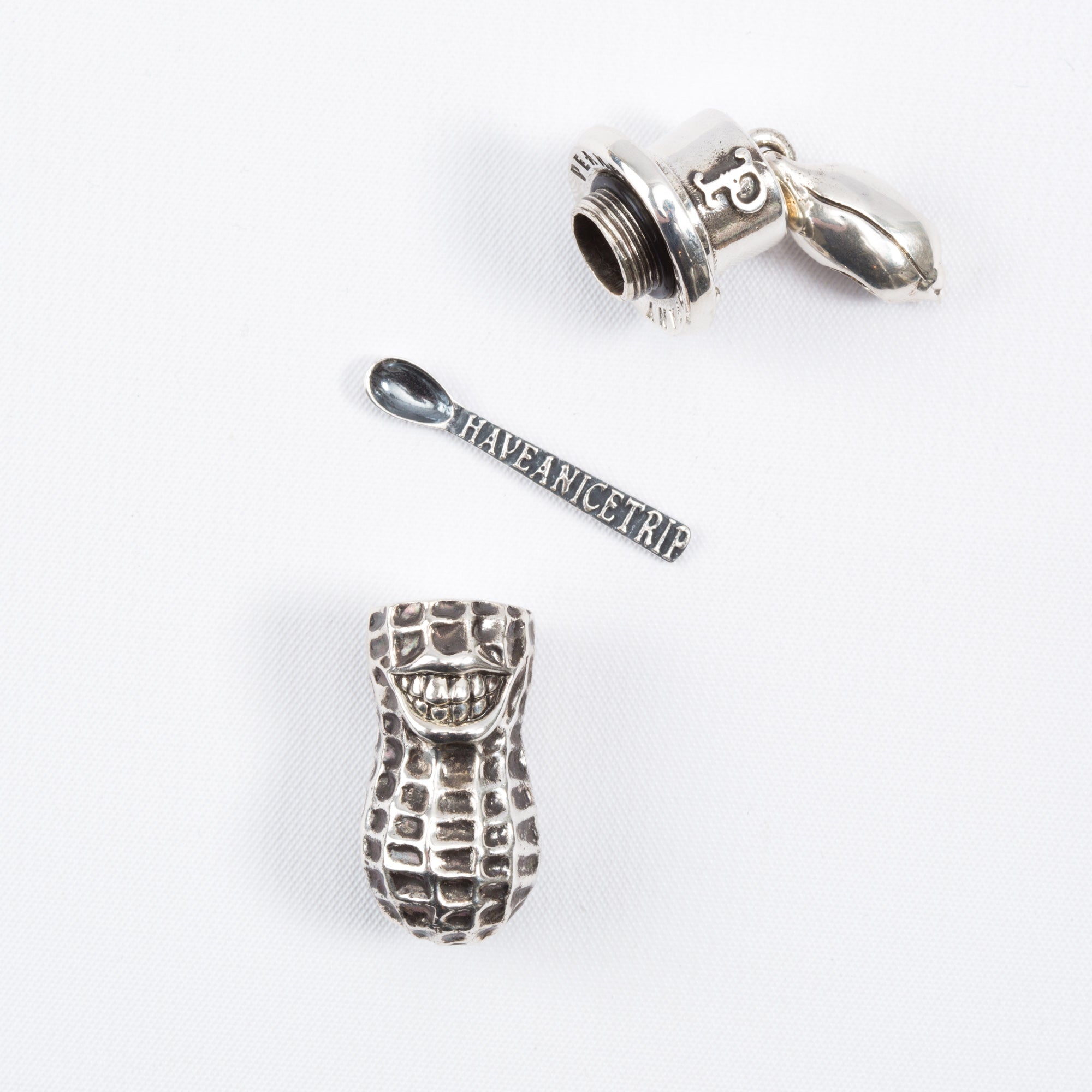 Yachimata Peanuts Pendant / Key Ring - Silver