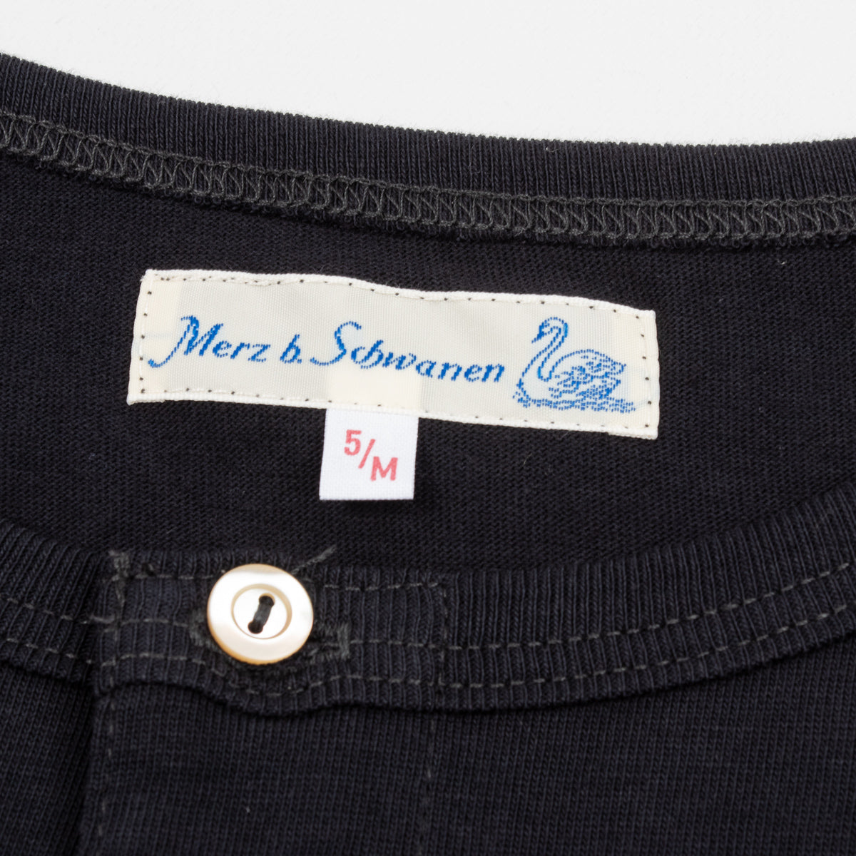 Merz b. Schwanen 206 Loopwheeled LS Henley - Charcoal - Standard & Strange