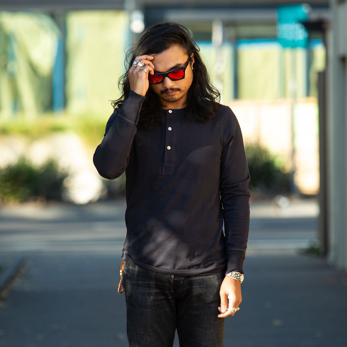 Merz b. Schwanen 206 Loopwheeled LS Henley - Charcoal - Standard & Strange