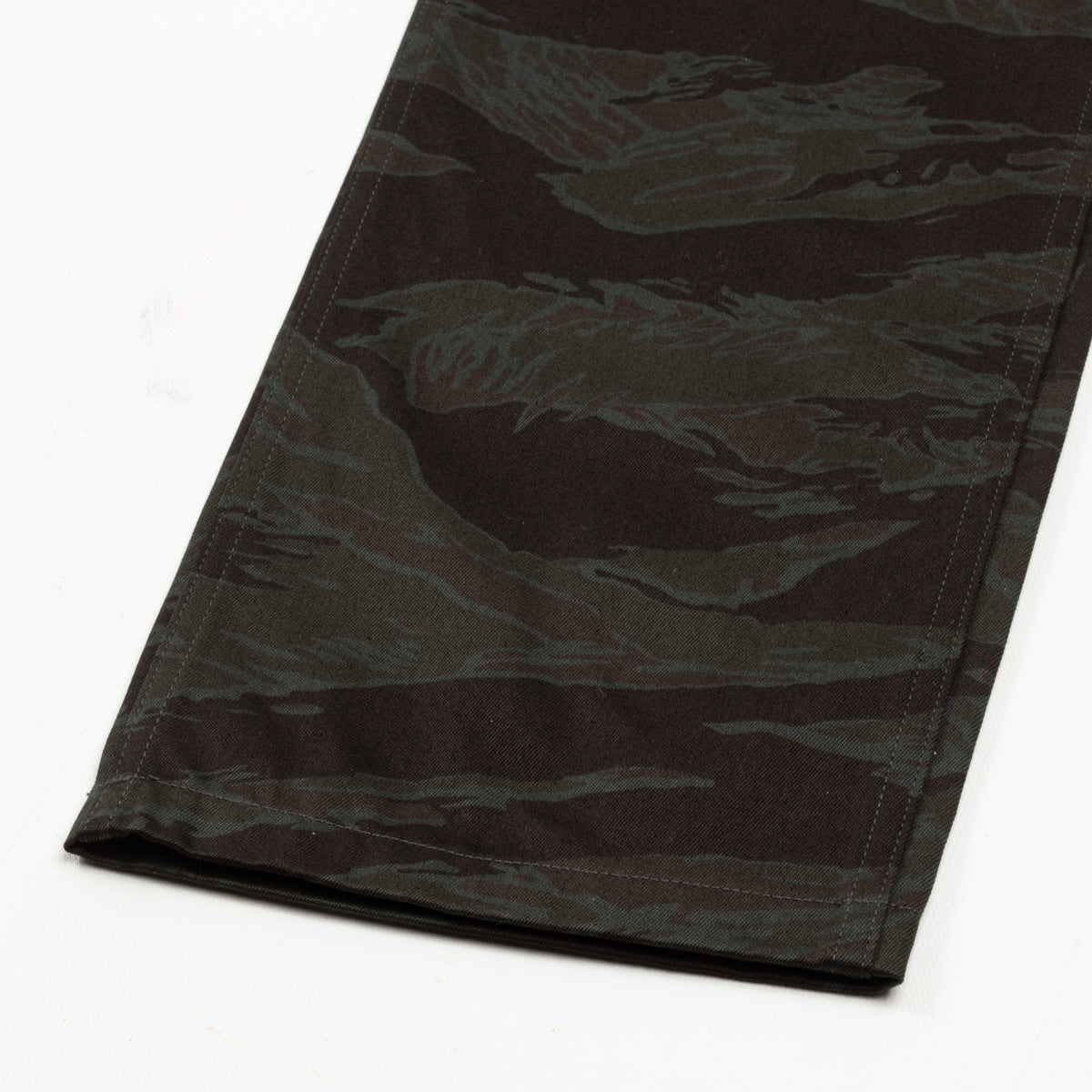 The Real McCoy's Tiger Camouflage Trousers - Black Over-dye